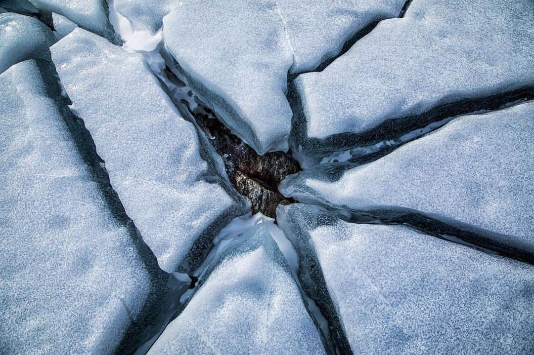 アンジー・ペインさんのインスタグラム写真 - (アンジー・ペインInstagram)「Winter, part II. • • • • • #macro #macrophotography #landscape #landscapephotography」12月18日 2時40分 - angelajpayne