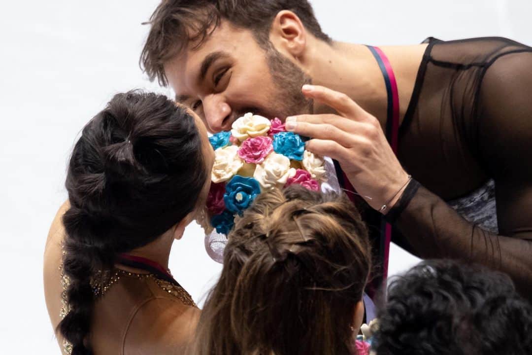 ガブリエラ・パパダキスさんのインスタグラム写真 - (ガブリエラ・パパダキスInstagram)「Memories of Love... Merci @obrajon et @patinagemagazine pour les photos.  Sur le point de partir pour les championnats de 🇫🇷 à Dunkerque pour finir la première partie de la saison... What a life ❤️」12月18日 3時07分 - gabriellapapadakis