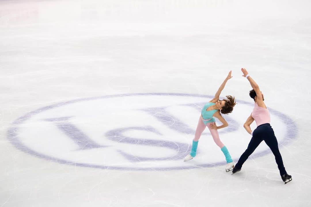 ガブリエラ・パパダキスさんのインスタグラム写真 - (ガブリエラ・パパダキスInstagram)「Memories of Love... Merci @obrajon et @patinagemagazine pour les photos.  Sur le point de partir pour les championnats de 🇫🇷 à Dunkerque pour finir la première partie de la saison... What a life ❤️」12月18日 3時07分 - gabriellapapadakis