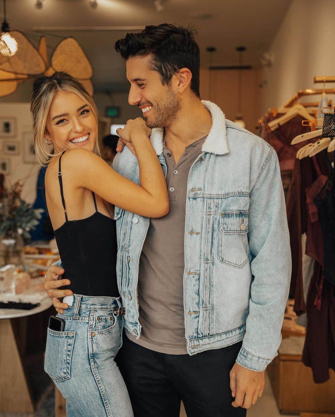 ヴェール・ゲンタのインスタグラム：「Have I mentioned how lucky I feel to have found my person when I was only 20 years old...the smiles say it all ☺️🤞🏼」