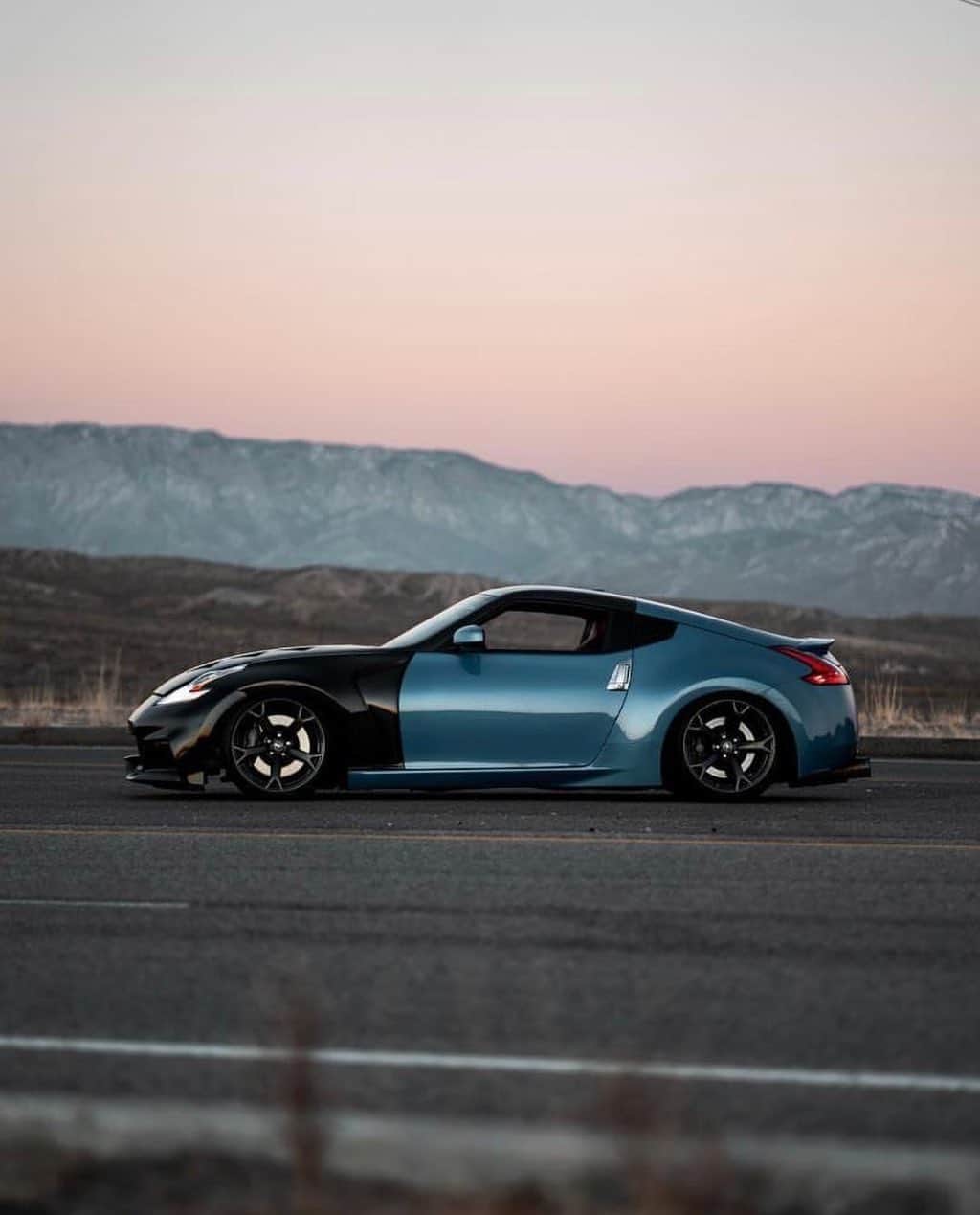 Nissanさんのインスタグラム写真 - (NissanInstagram)「From point A to point Z #TueZday  #Nissan370Z #Nissan370Z 📷: @valenzvisuals」12月18日 13時44分 - nissan