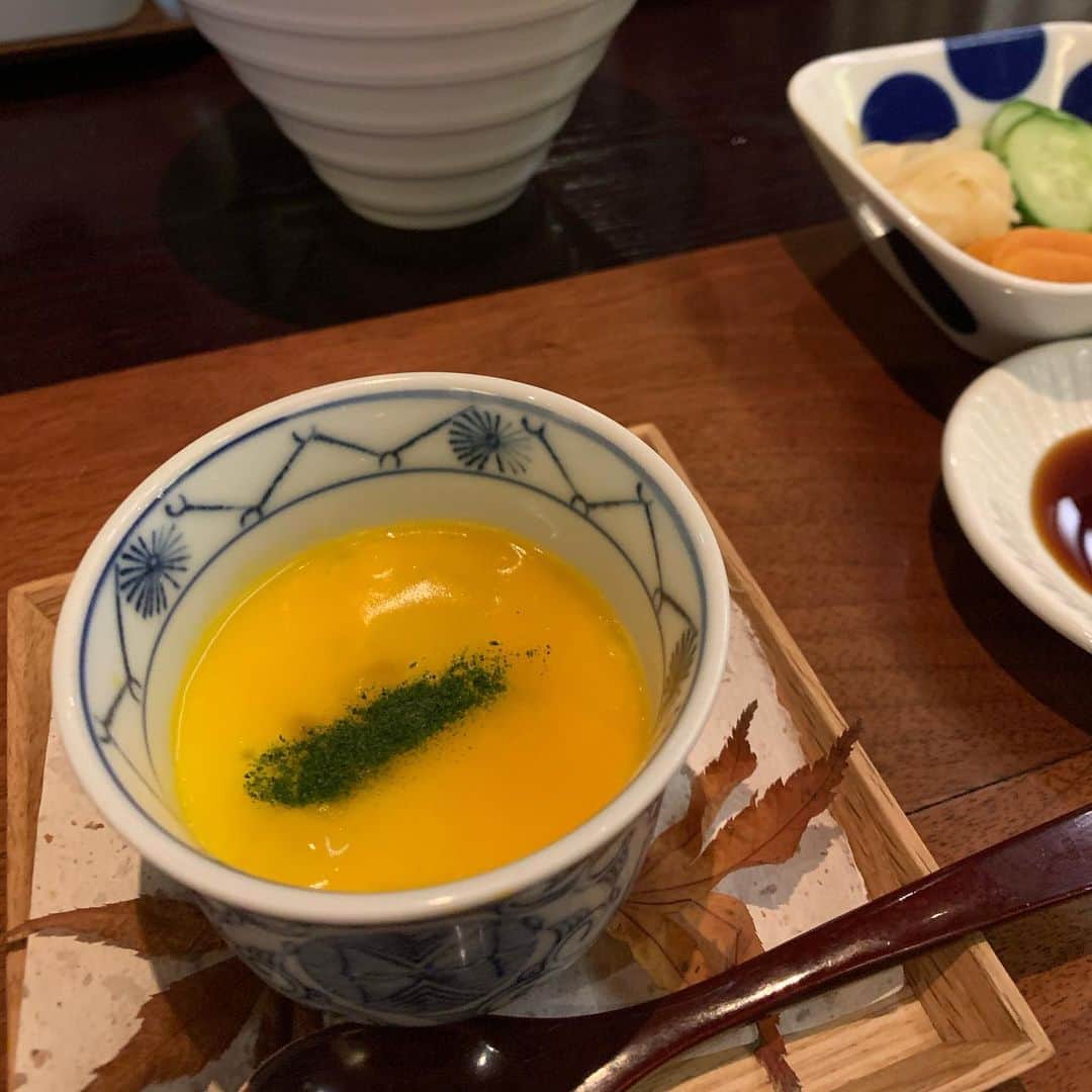 ワン・ビンナさんのインスタグラム写真 - (ワン・ビンナInstagram)「스시선수는 점심에도 맛있구나👍🏻 사진 잘 찍다가 꼭 막판에 몇 코스는 정신없이 먹느라 놓히고마는🤦🏻‍♀️ #맛점하셨나요😋」12月18日 14時38分 - bitnawang