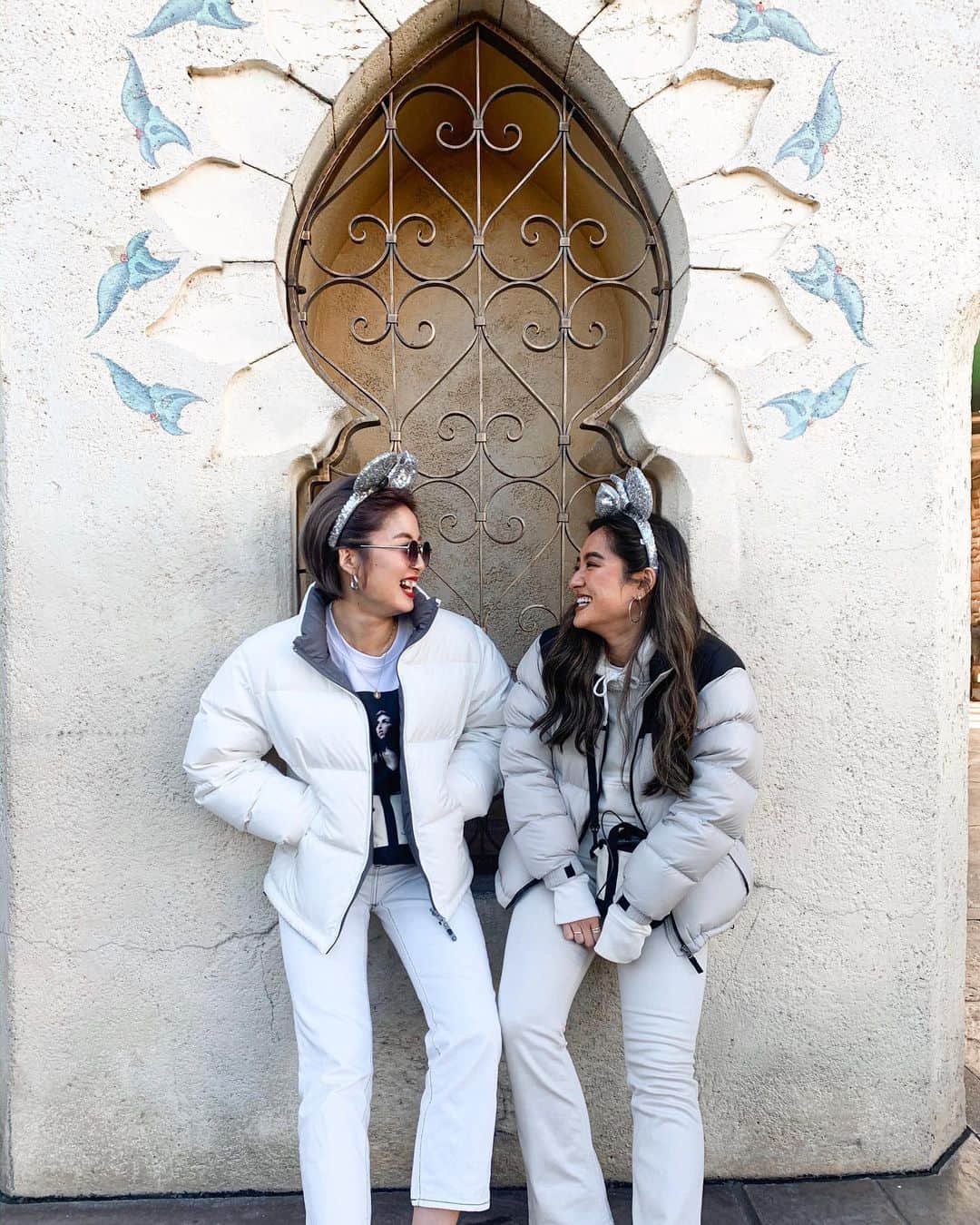 Rimiさんのインスタグラム写真 - (RimiInstagram)「今回はみんなで"white"をテーマにドレスコードしました♡ ＊ みんなで揃うとベイマックスみたいでかわいかった👌🏾 次は何にしようかな! #disney#disneysea#tokyo#dresscode#white#somuchfun#dayoff#beforechristmas#lifeisbeautiful #ディズニー#東京#ディズニーシー#ドレスコード#ホワイト#クリスマス」12月18日 7時28分 - rimitmi1020