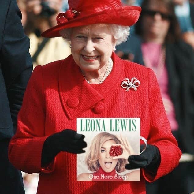 レオナ・ルイスのインスタグラム：「If it’s good enough for the Queen 👑 #onemoresleep ❤️」