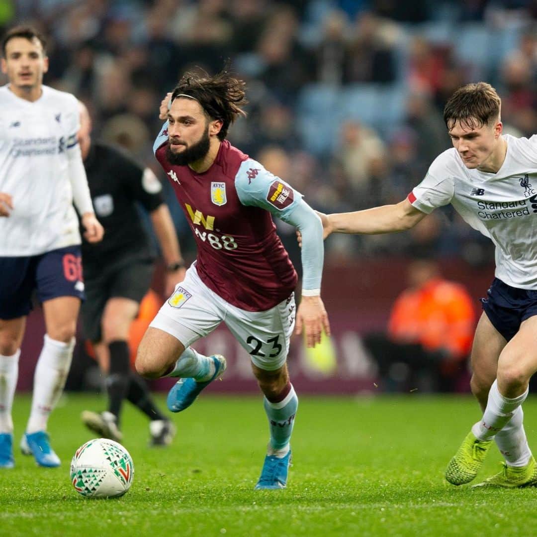 ホタのインスタグラム：「Next round... Semi-final 🦁👏🏻 @thecarabaocup」