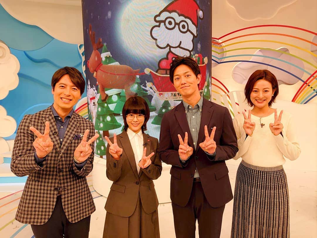 のインスタグラム：「#zip からの電波ジャック📺  告知してなくて、ごめんなさい(/o＼) 次は #スッキリ に出演します！ お楽しみに！  #同期のサクラ #今夜10時最終回 #高畑充希」