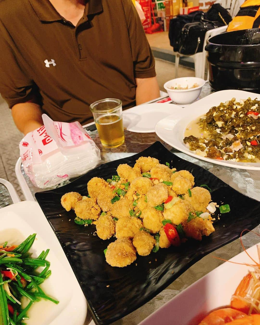 杉谷拳士さんのインスタグラム写真 - (杉谷拳士Instagram)「台湾🇹🇼Days♫ たくさんのご飯食べました🍚♫ お腹いっぱいな大満足の夜でした(๑･̑◡･̑๑) thank you ボーロン☺️ . #王柏融 #はうちー #好吃」12月18日 9時22分 - kenshi.02