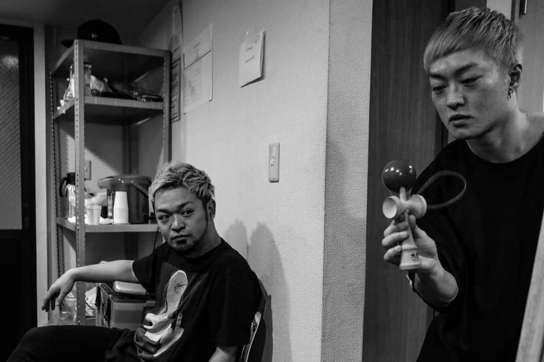 SINさんのインスタグラム写真 - (SINInstagram)「SHADOWS好きすぎる Photo by @kouhey0622」12月18日 15時02分 - yureneiro