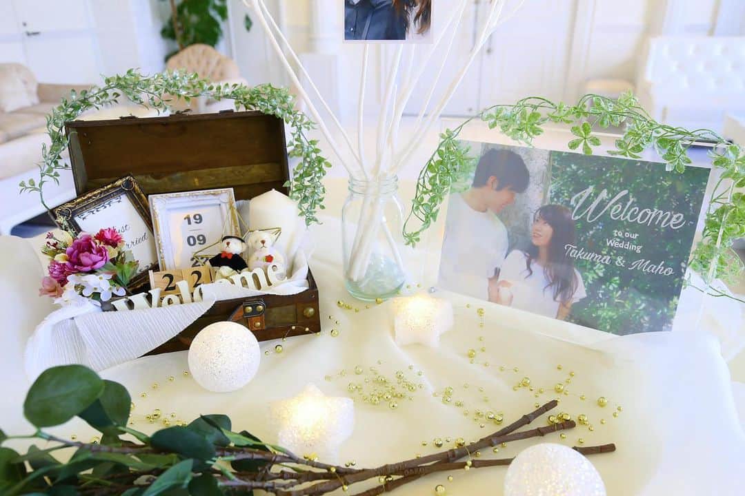 ホテルモントレ ラ・スール大阪ウエディングのインスタグラム：「@lasoeurosaka_wedding ウェルカムスペースはふたりのこだわりをセレクト✧💕 . . . #モントレ花嫁 #ホテルモントレラスール大阪  #モントレウェディング #モントレ #モントレラスール大阪 . . #dressy花嫁  #marry花嫁  #プレ花嫁 #卒花嫁 #全国の花嫁さんと繋がりたい  #weddingdress #takamibridal  #wedding #結婚式 #ホテル」