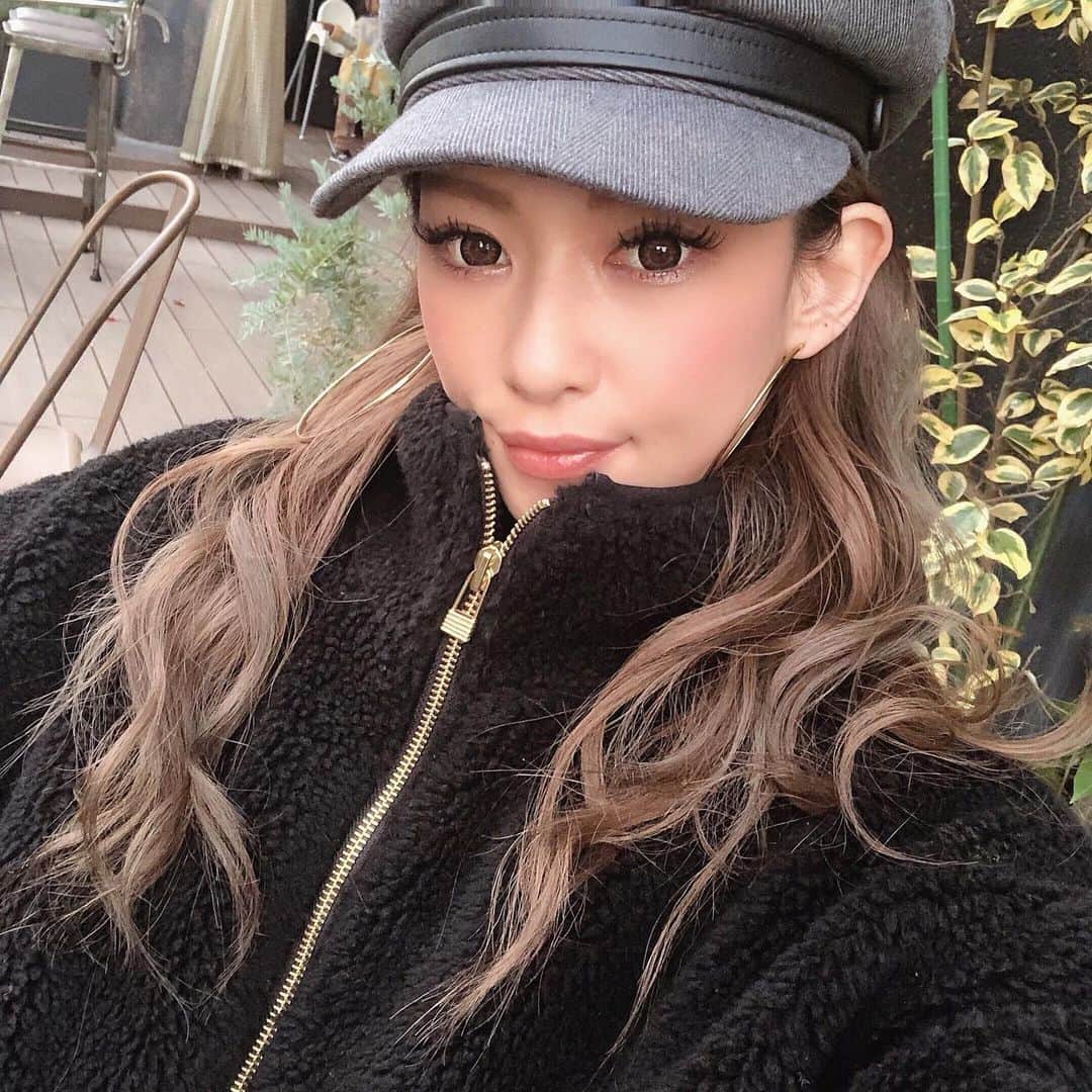 長谷川唯のインスタグラム：「・ ・ マツエクはいつも @salon__ef__official さんで🧡デザインは目頭は普通のマツエクで目尻をボリュームラッシュと普通のマツエクをMIXしてもらってます✨目尻にかけて濃くしてもらってるよん💕 ・ ・ 長さは目頭から13.14.15かな😌🙏🏻 ・ ・ #マツエク #マツエクデザイン #eyelash #me #love #instagood」