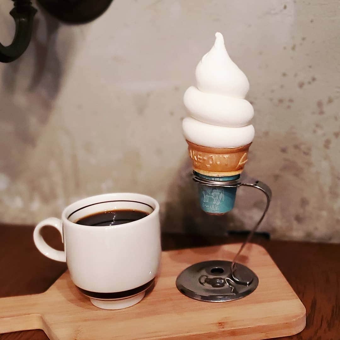 ミスター黒猫（黒猫仙人）のグルメインスタ