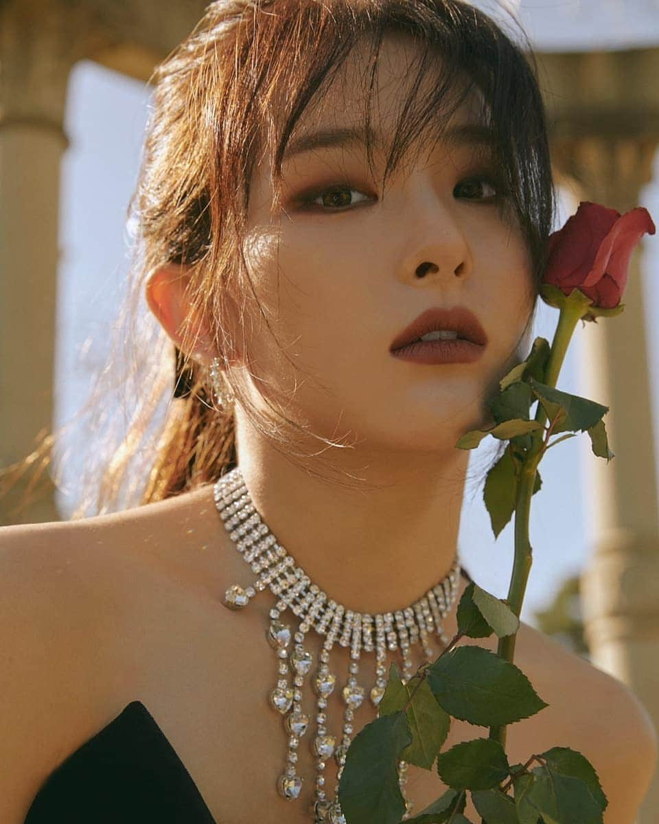 スルギさんのインスタグラム写真 - (スルギInstagram)「SEULGI - 'The ReVe Festival' Finale Teaser Photo (Day Ver.) #RVFFinaleD5 #FinaleWithSeulgi #REDVELVET #레드벨벳 #SEULGI #슬기 #🐻」12月18日 12時13分 - kristiandawal29