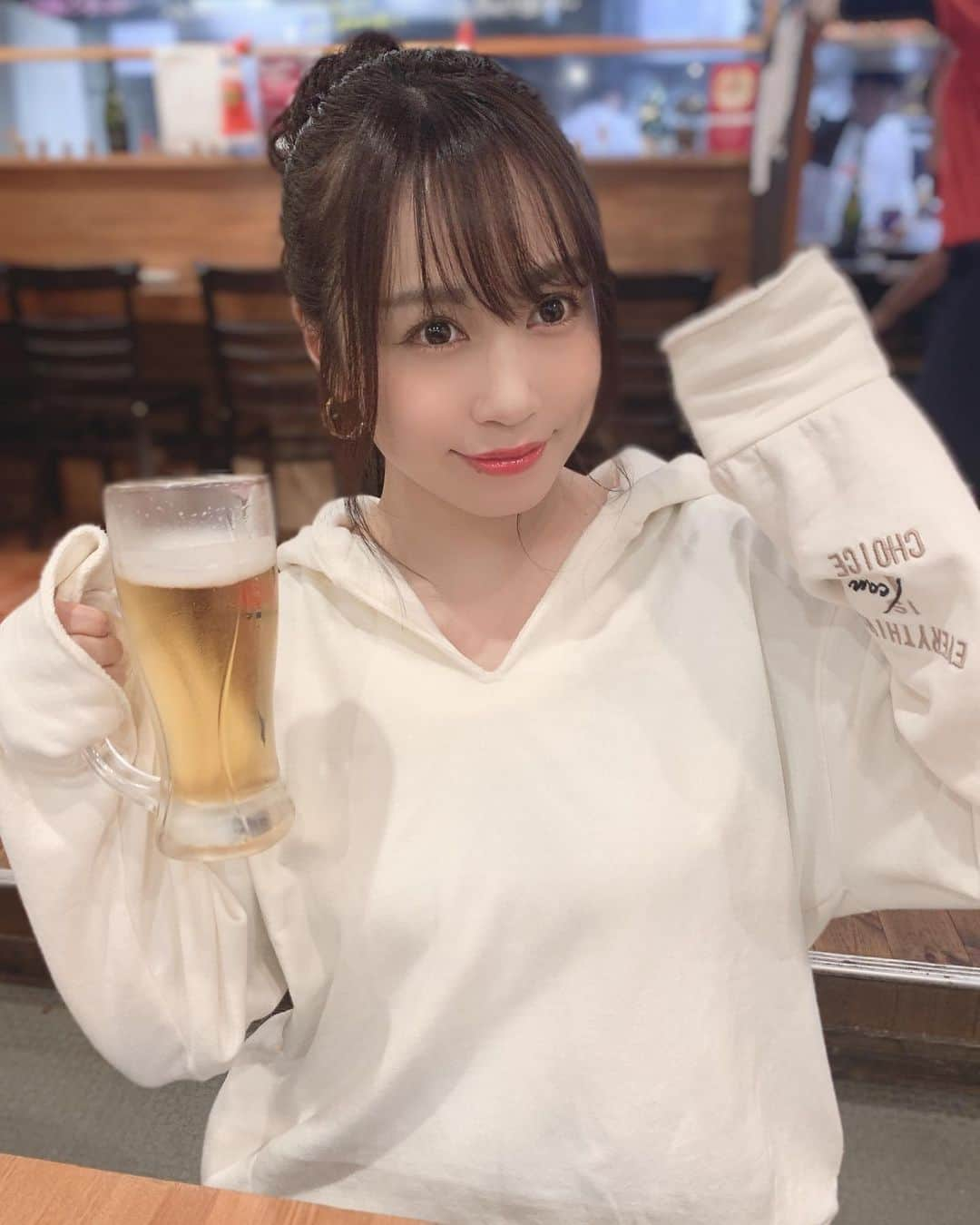 北条佳奈のインスタグラム：「形も素材もきゃわいいパーカー😍 大好きな #snidel 様🌈💕ありがと〜🥰」