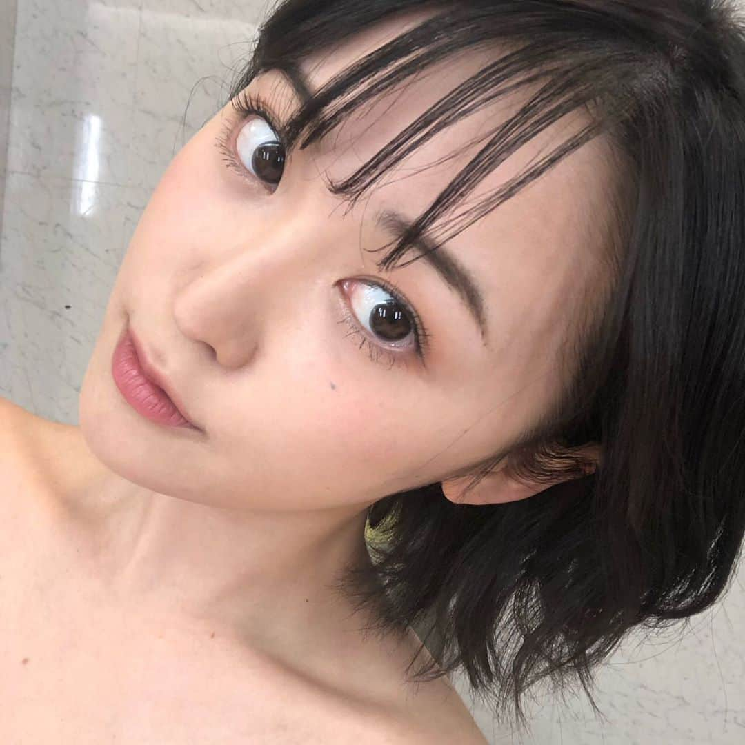 忍野さらさんのインスタグラム写真 - (忍野さらInstagram)「最近は 残りの2019年を駆け抜けてる感覚！年末の充実感が年始への自信に繋がってるみたい🌷頑張ります＾＾」12月18日 13時11分 - oshinosara