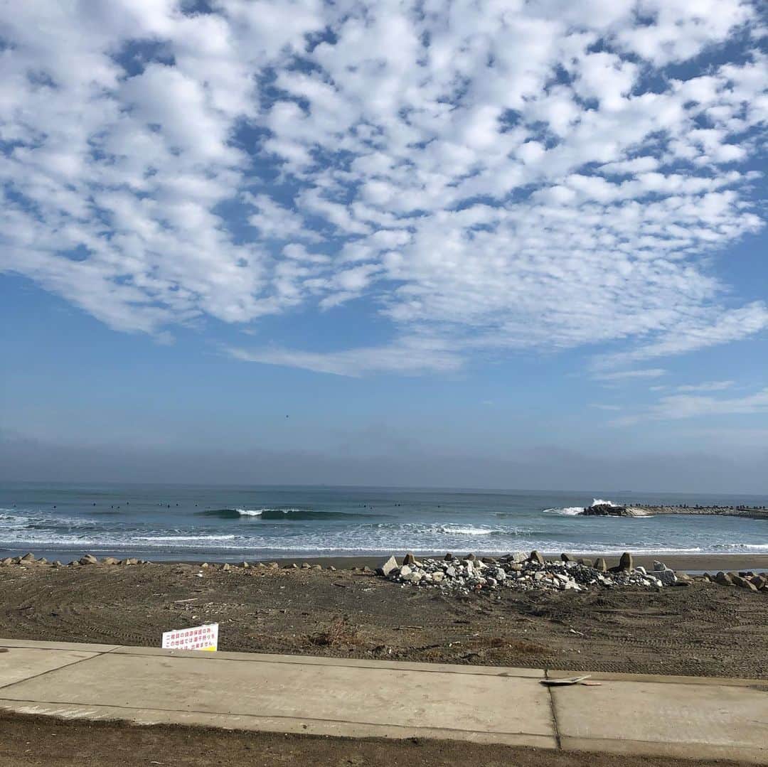 のインスタグラム：「Today. ・ ・ Fun🏄‍♂️🌊 ・ ・ 初グローブ🥊 ・ ・ ・ ・ ・ ・  #フラッシュパッカー」