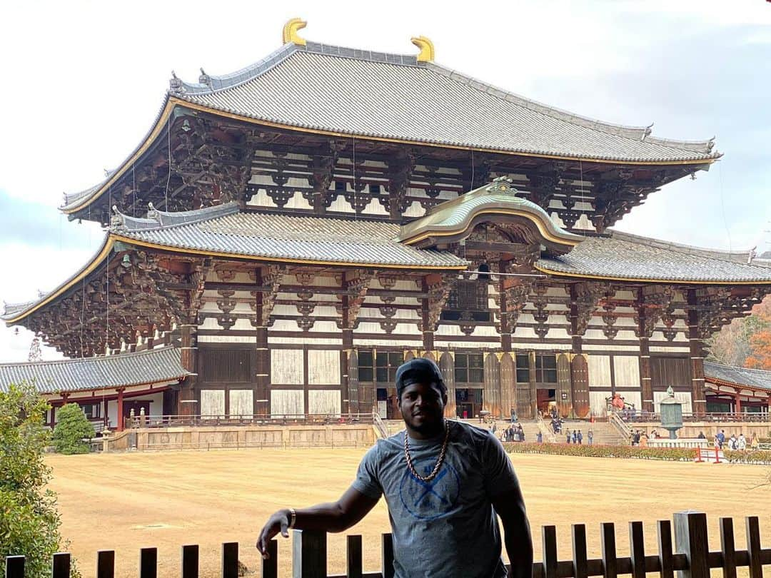 ヤシエル・プイグさんのインスタグラム写真 - (ヤシエル・プイグInstagram)「Visiting the biggest Buddha in the world 🌍 something impressive and incredible to believe .. you have to see it with your own eyes to believe something so big #japon #gigante #templo #buda」12月18日 22時46分 - yasielpuig