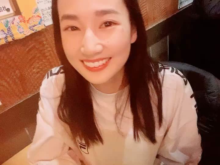 高嶋香帆のインスタグラム：「これくらいの加工がちょうど良いです🙋‍♀️笑 . あみちゃんと久しぶりに💓 @ami_the_monster  楽しすぎてあっという間の時間だったぁ🤤」