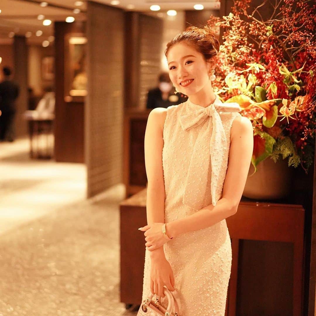 寿春花果さんのインスタグラム写真 - (寿春花果Instagram)「今日は夫婦でトレーニングに行ってから、少し早めのクリスマスディナー🎄🍽 . 運動の後は二人とも頭が冴えてて会話が弾んで弾んで沢山笑った🤣🥂 . 楽しかった〜^ ^  #北野クラブ#神戸#レストラン」12月18日 23時02分 - hanaka_yu