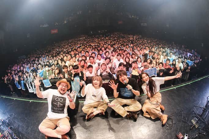 Play.Gooseさんのインスタグラム写真 - (Play.GooseInstagram)「Play.Goose 1st tour ∞ Answers 追加公演「旅は終わらない」ありがとうございました！「∞ Answers」のメッセージ伝わりましたでしょうか？締めくくりはマイナビBLITZ赤坂で1000人を越える皆さんと。これが本当の旅の始まりです。まずは12月27日（金）YouTube Liveでお知らせあります。  #PlayGoose」12月18日 23時36分 - playgoosejp