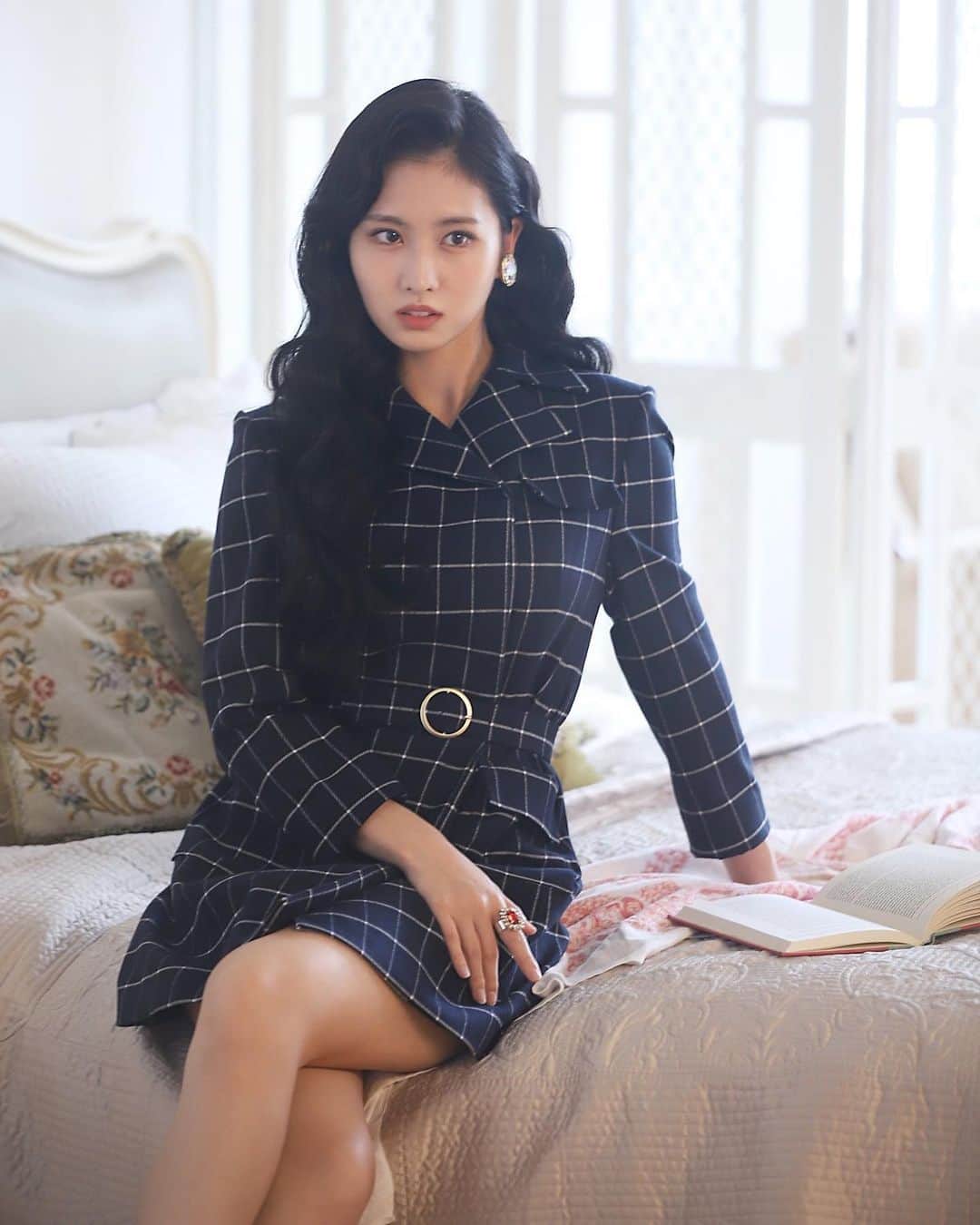 のインスタグラム：「♡ [Update] 191218 - ONCE Halloween 2 Fanmeeting Goods Photoshoot -  #MOMO #트와이스 #모모 #平井もも #もも #TWICE ©️ naver」