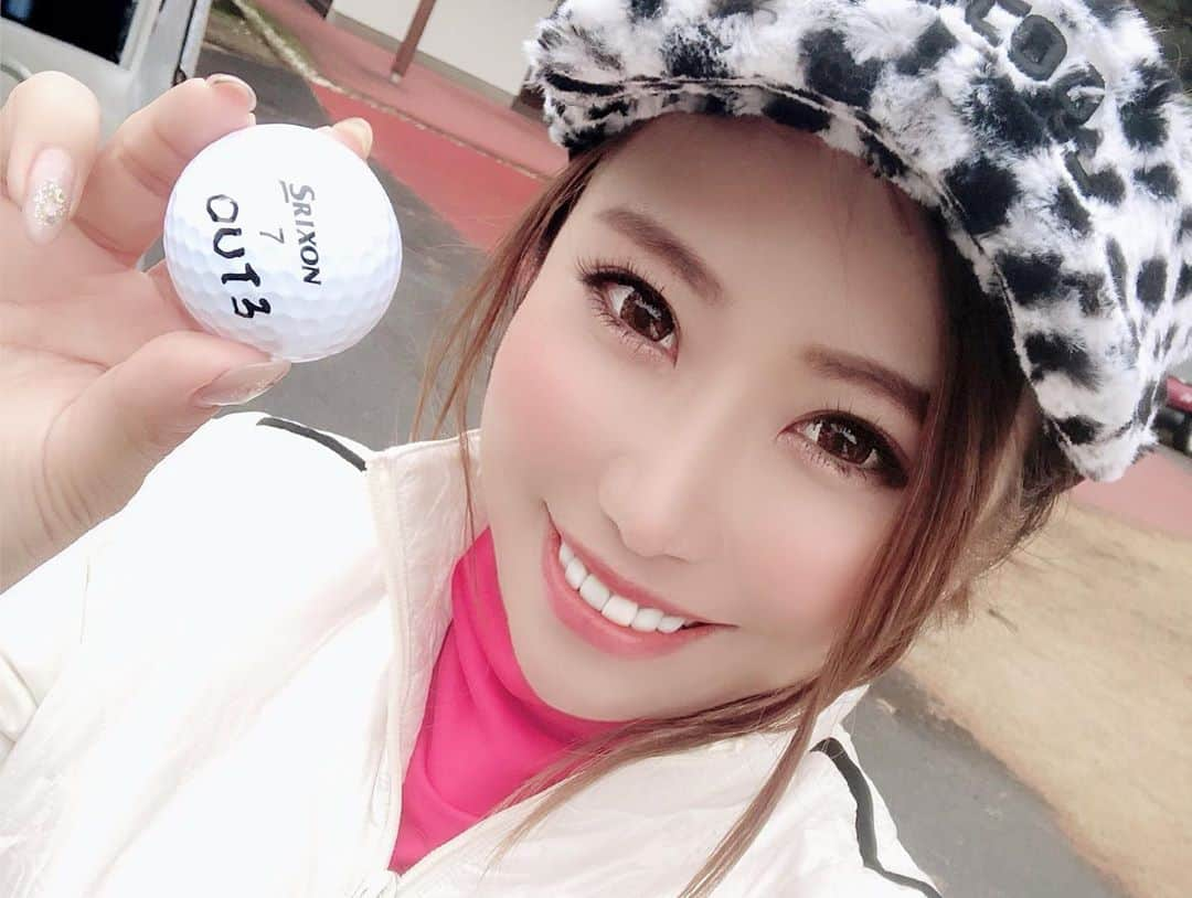 渡瀬茜さんのインスタグラム写真 - (渡瀬茜Instagram)「昨日は2019年度GTB CUP最終戦でした⛳️今年1年間GTB CUPに参加していただきました皆様、日頃からゴルフトゥデイ、GTバーディーズを応援してくださっている皆様、改めてありがとうございます❤️そして最終戦も沢山の皆様がご参加頂きありがとうございました🙇‍♀️❤️ありがたき事に最終戦の応募数もたいへん多く、キャンセル待ちがでてしまい残念ながらご参加して頂けなかった方々…応募してくれてありがとうございます🥺とともにせっかく応援してくれてたのに…ごめんね🙏そこで朗報✨来年度もバーディーズカップ開催すること決定した様です✨✨✨なので、2020年度GTB CUPで皆様に会えるの楽しみにしてます😊💖GTB CUPオフシーズンめちゃくちゃ寂しいですが、この冬で私もさらにゴルフの腕とマナーも磨いて皆様に喜んでもらえるようにパワーアップするつもりです٩(^‿^)۶💕なので来年もゴルフトゥデイ、GTバーディーズ、渡瀬茜を宜しくお願いいたします😊来年も皆様にお会い出来るの楽しみにしてますね！！ほんとにみんな大好きーっ💖ありがとう😘  @golftoday_birdies  @golftoday_official  #ゴルフトゥデイ#GTバーディーズ#バーディーズカップ最終戦#ゴルフ#ゴルフ女子#ゴルフ女子軍団#ゴルフトゥデイイメージガール#ゴルフ大好き#srixon #ゼットスター#出会いに感謝」12月18日 16時24分 - wataseakane1