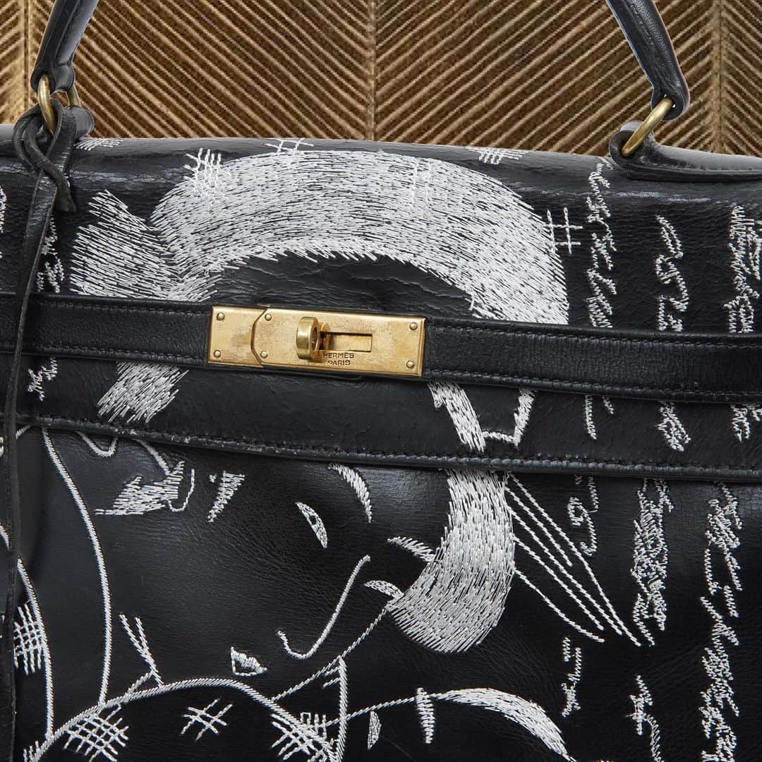 ジェイアーさんのインスタグラム写真 - (ジェイアーInstagram)「The Vintage Iconic Hermes Bags X Jay Ahr Embroidery Collection « Shunga » Act 2  Vintage Hermès Kelly bags, size 32 Provenance: Tokyo, Japan - Year: 1973  #hermes #jayahr #jonathanriss #kelly #birkin #constance #hermes #bag #embroidery #sustainable #Art #iconsxjayahr #everyhumanisanartist #oneofakind #unique #erotic #porn #shunga #xjapan」12月18日 17時06分 - _jay_ahr_
