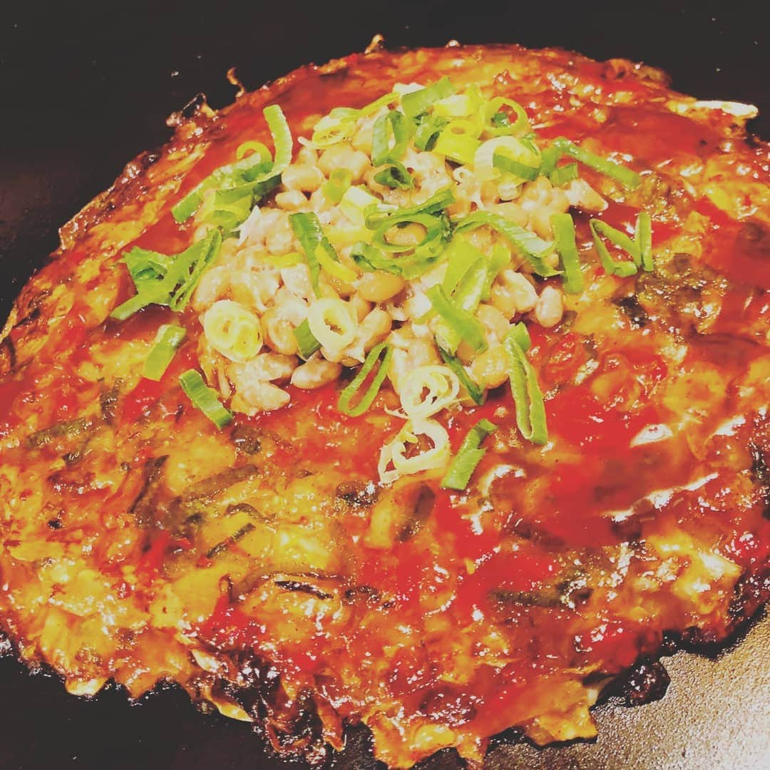 中川貴志さんのインスタグラム写真 - (中川貴志Instagram)「いろーんなかしみん焼き食べて見てください😉😃 他にもたくさんありますよぉー😃😃 18時よりオープンです😆🎵🎵 #キリンビール #一番搾り #かしみん焼き #うらなんば #粉もん #お好み焼き #弐箱 #大阪 #美味しい #岸和田名物 #粉もんやのにヘルシー #日式什锦煎饼 #グルメな人に食べて欲しい  #FoodPorn#japan#gourmet#foodie#instafood#instagood#instalike#love#like#picoftheday#osakafood#japanquality」12月18日 17時42分 - takashi__nakagawa