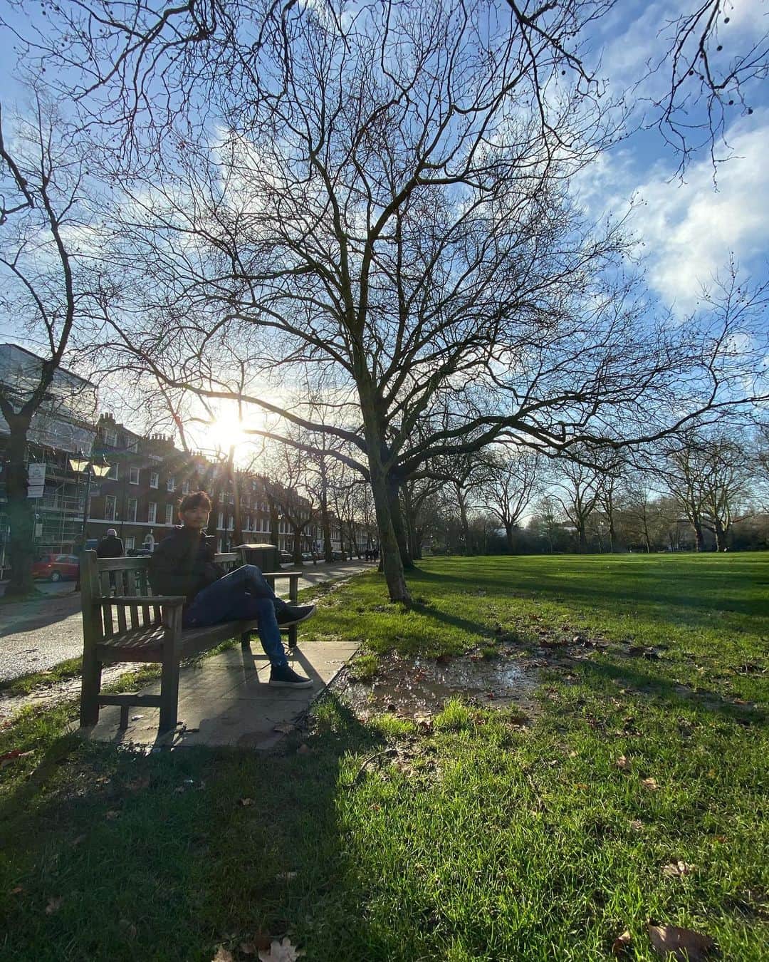 のインスタグラム：「. #london🇬🇧 #park #moltonbrown  #dog #highbury  #アーセナル  #エドシーラン #edsheeran  #mackintosh  #torreira #yusuketanaka  #freddieljungberg🇸🇪」
