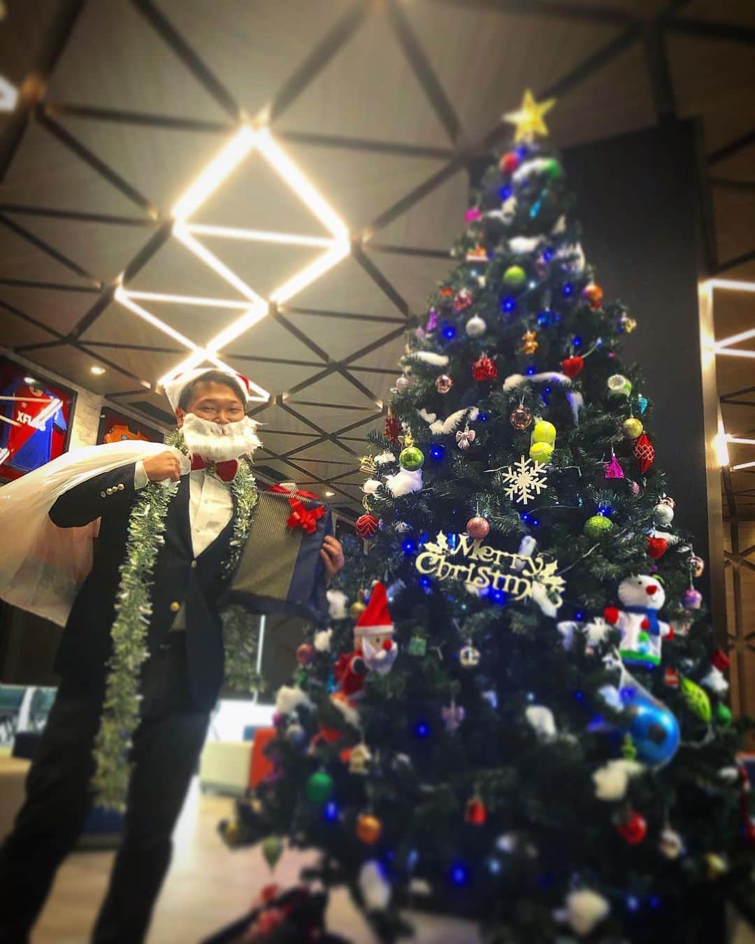 東京スポーツ・レクリエーション専門学校さんのインスタグラム写真 - (東京スポーツ・レクリエーション専門学校Instagram)「ついに今週の土曜日！ あと少しで開催のクリスマススペシャルイベント🎅🎄✨ 先生サンタも素敵なプレゼントを用意して学校で待ってます‼️ 絶対楽しい最高なイベント🙆‍♀️✨来なきゃ損！来たら楽しいこと間違いなし🤣  予約受付中！参加者まだまだ求む！  #クリスマス #イベント #株式会社明治 #ザバス #プロテイン #スポーツの学校 #パーティー #サンタ #プレゼント #TSR #tsr #ダンス #楽しい #学校生活 #学生生活」12月18日 18時02分 - jikeitsr