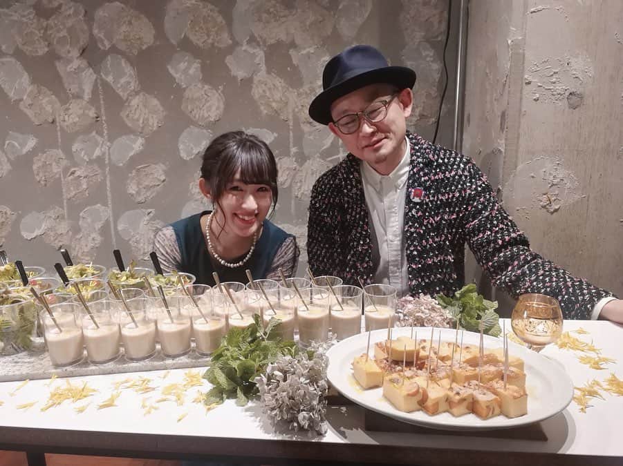 松浦彩さんのインスタグラム写真 - (松浦彩Instagram)「*おしらせ* ⠀ #YTS 山形テレビ 12月30日(月)16:00〜 「Princess TV」にレポーターとして出演します！ ⠀ 番組アカウント @princess_tv_yts  フォローよろしくお願いします🥺💓 ⠀ YTSアナウンサーの菅原智郁さんとご一緒させていただいています🌷ぜひご覧ください♡ ⠀ 写真は映画館のとなりにあるカフェ #SLOWJAM さんにて🌱見た目にも美味しいパーティーメニュー🥺♡ ⠀ ２枚目はオーナーの神保さんと撮りました☺️ ⠀ #山形テレビ #PrincessTV #プリンセスTV #プリティー #山形市 #yamagata #山形カフェ #松浦彩 #告知」12月18日 18時35分 - ayamatsuura.s