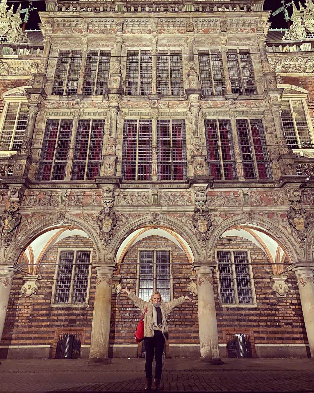 ティーネ・ティング・ヘルセットのインスタグラム：「Thank you @bremerphilharmoniker and Marko Letonja for three wonderful concerts! Now it’s back to Norway and the last part of the Christmas tour 🤶🏼❄️ #vårjul」
