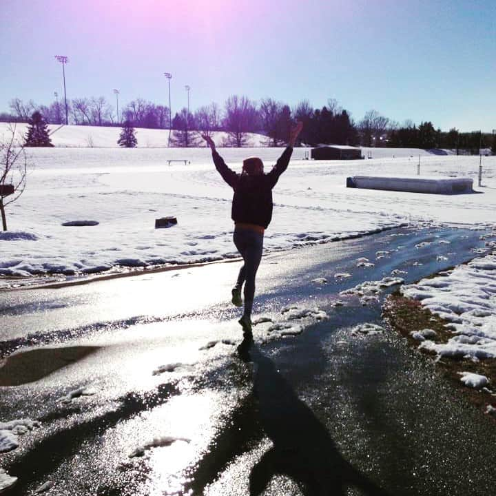 ケイトリン・サージェント・ジョーンズさんのインスタグラム写真 - (ケイトリン・サージェント・ジョーンズInstagram)「When the weather finally cools down... 🌞❄️☃️ #dreamingofawhitechristmas #dreamingoftopspeedsprintingtoo #nearlybacktofullspeed #celebratingsmallwins #missingVT #throwback #longdistancerelationship #notanymore #USAfamily #missingwinter #snowday #wintertraining #athletelife #adventures #whenwewereyoung #travel #reminiscing #Iguess30degreescelciusiscoolnow #whatevenislifeanymore #runtheworld」12月18日 19時53分 - caitlin.sargentjones