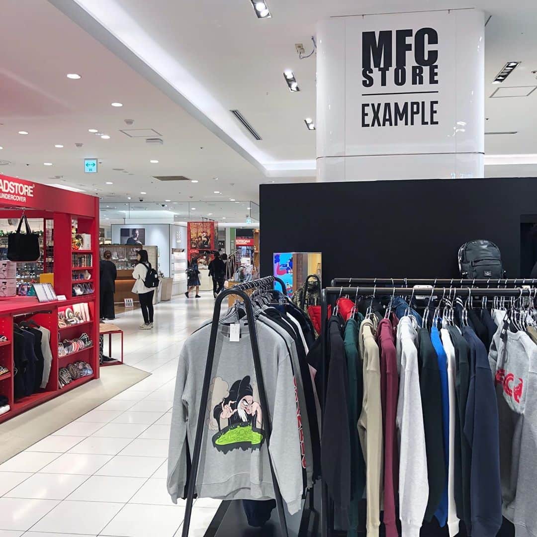 名古屋パルコさんのインスタグラム写真 - (名古屋パルコInstagram)「【LIMITED SHOP】西館1F「MFC STORE POPｰUP 」期間限定オープン！﻿ ﻿ ﻿ 2018年5月に東京・中目黒にオープンしたセレクトショップ「MFCSTORE」と注目新鋭ブランド「EXAMPLE」が大盛況の名古屋で3度目のPOP-UPを開催。 ﻿ 期間:12/18(水)～12/30(月)﻿ 場所:西館1F 特設会場﻿ ﻿ ﻿ #mfc_store #example_wear #exampleofficial #名古屋パルコ #名古屋PARCO #nagoyaparco #名古屋 #nagoya #栄 #矢場町」12月18日 20時35分 - parco_nagoya_official