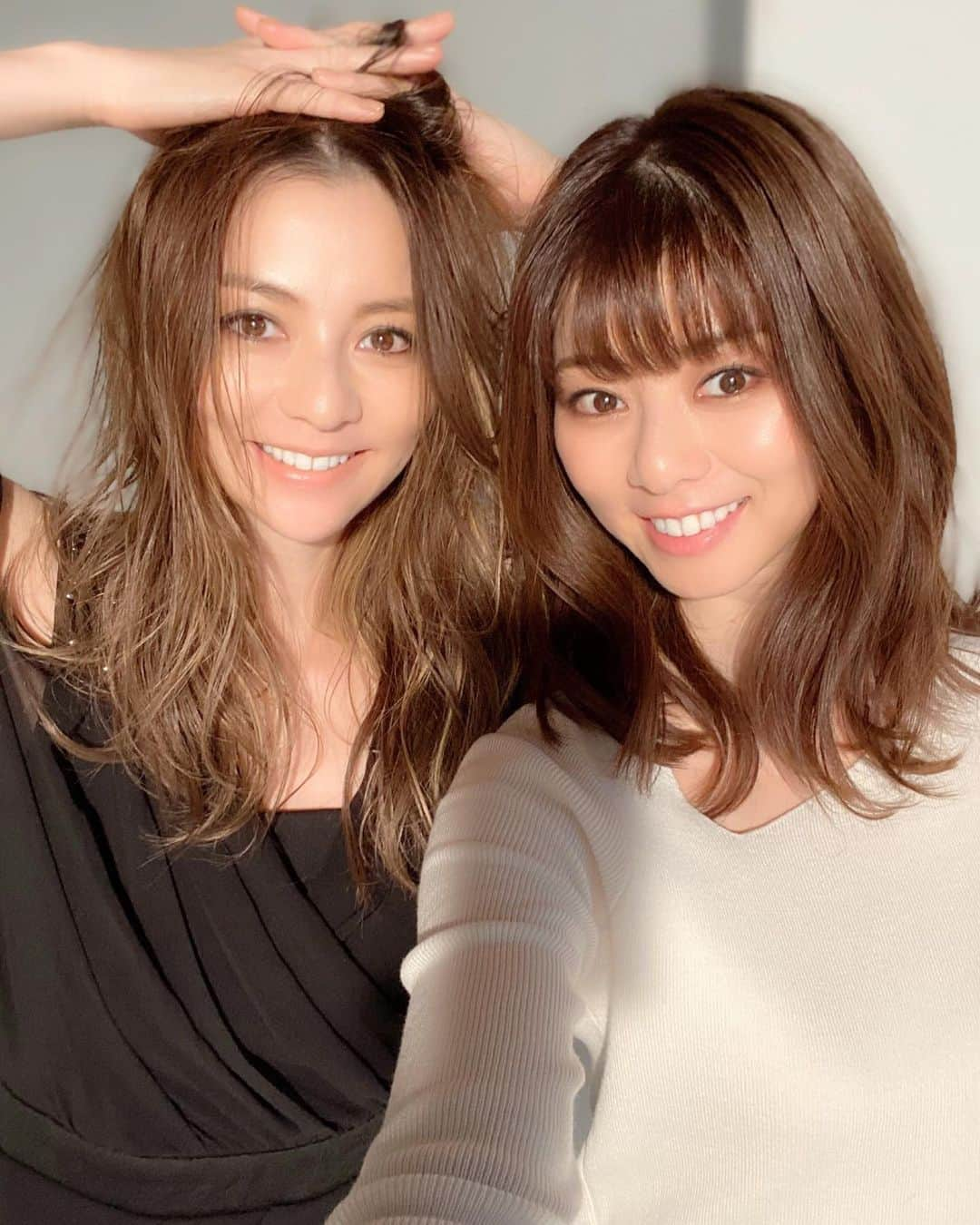 香里奈さんのインスタグラム写真 - (香里奈Instagram)「With @elena1982312 😎  #karina #香里奈 #elena #えれな #えれかり　 #sister  #sis #lovefamily  #えれちゃん久しぶりに前髪伸ばしたら？」12月18日 20時47分 - karina_official_221