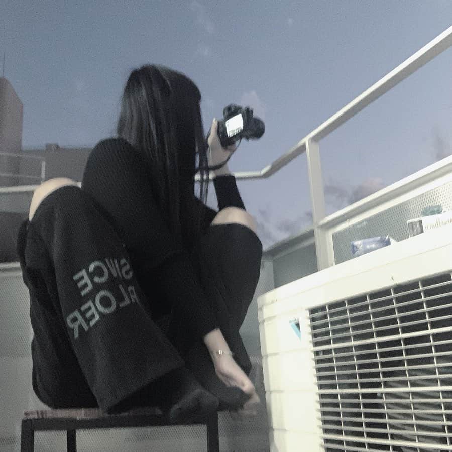 帆乃花さんのインスタグラム写真 - (帆乃花Instagram)「空がめちゃくちゃ綺麗で撮ってたのに﻿ メモリー入ってなくてなにも撮れてなかった﻿(⌒-⌒) ﻿ この前ストーリーにあげたパンツはここの！ @jetragweb @jetrag_code  膝寒い！かわいい！  #jetrag#jetrag_ootd#jetragweb#ジェットラグ#ワイトパンツ」12月18日 20時50分 - p_r_r__