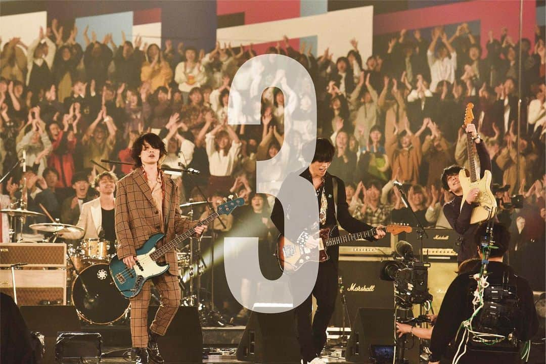 [ALEXANDROS]さんのインスタグラム写真 - ([ALEXANDROS]Instagram)「#ALEXANDROS #18祭 #18Fes﻿ ━━━━━━━━━━━﻿ 🎶放送まであと3日🎶﻿ ━━━━━━━━━━━﻿ ﻿ NHK 総合テレビ ﻿ 12/21(土)22:35〜23:50放送﻿ ﻿ ‪⚡️ここでしか観れない、一度だけの奇跡のパフォーマンス、永久保存版です⚡️‬」12月18日 21時03分 - alexandros_official_insta