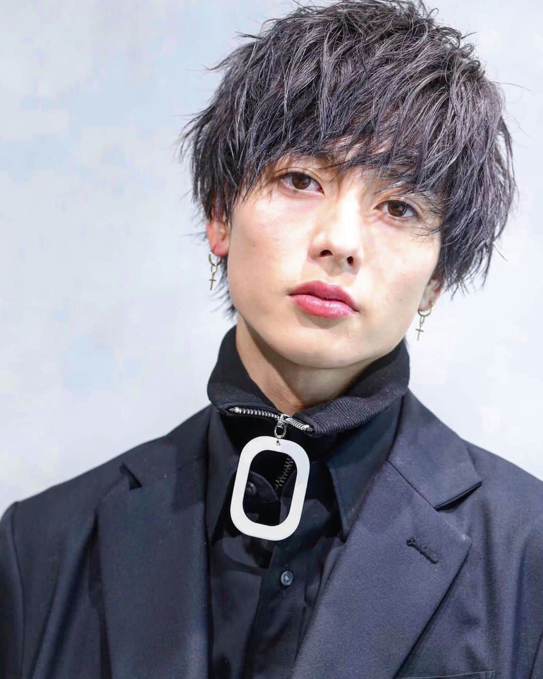 大橋岬さんのインスタグラム写真 大橋岬instagram 黒髪 安定 学生さんでもこの髪型なら チェック大丈夫そうだね 塩顔 ヘアメンテナンス トリートメント サラサラヘアー 黒髪 サロンモデル サロモ メンズヘア ヘアカタログ ヘアアレンジ ホーム