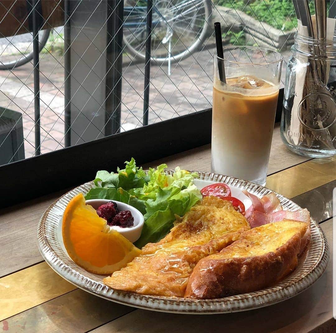 HereNowのグルメインスタ