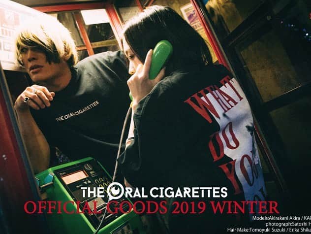 THE ORAL CIGARETTES のインスタグラム：「年末フェスで販売する新グッズを公開しました！ グッズ詳細はHPにてご確認ください！  https://store.emtg.jp/theoralcigarettes/products/list.php?category_id=428」