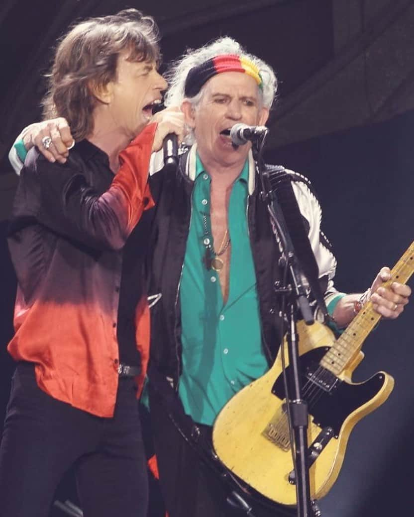 ミック・ジャガーさんのインスタグラム写真 - (ミック・ジャガーInstagram)「Wishing @officialkeef a very happy birthday, love Mick」12月18日 21時23分 - mickjagger