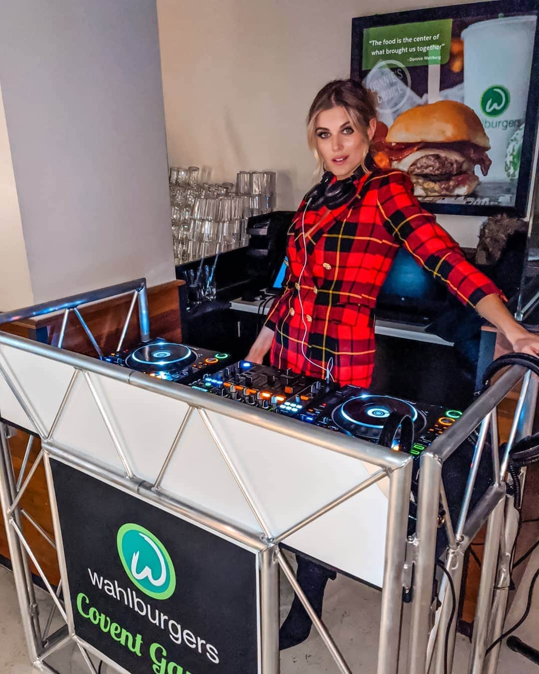 Ashley Jamesさんのインスタグラム写真 - (Ashley JamesInstagram)「When Mark Wahlberg asks you to DJ at his burger place, you turn up bringing the beats and you eat banging burgers. 🍔🎶 Had such a good night at @wahlburgers.uk last night. My final gig before Christmas, and what a way to end the year! ❤️ #djlife  Absolutely loved my outfit last night too. I bought this @balmain dress a few years ago as a gift to myself when I did CBB, and never tire of wearing it. I think it's the only designer thing in my wardeobe. My boots are from River Island last year and are some of the only ones to actually stay up my leg. Really enjoying re-wearing old clothes. ✨」12月18日 21時33分 - ashleylouisejames