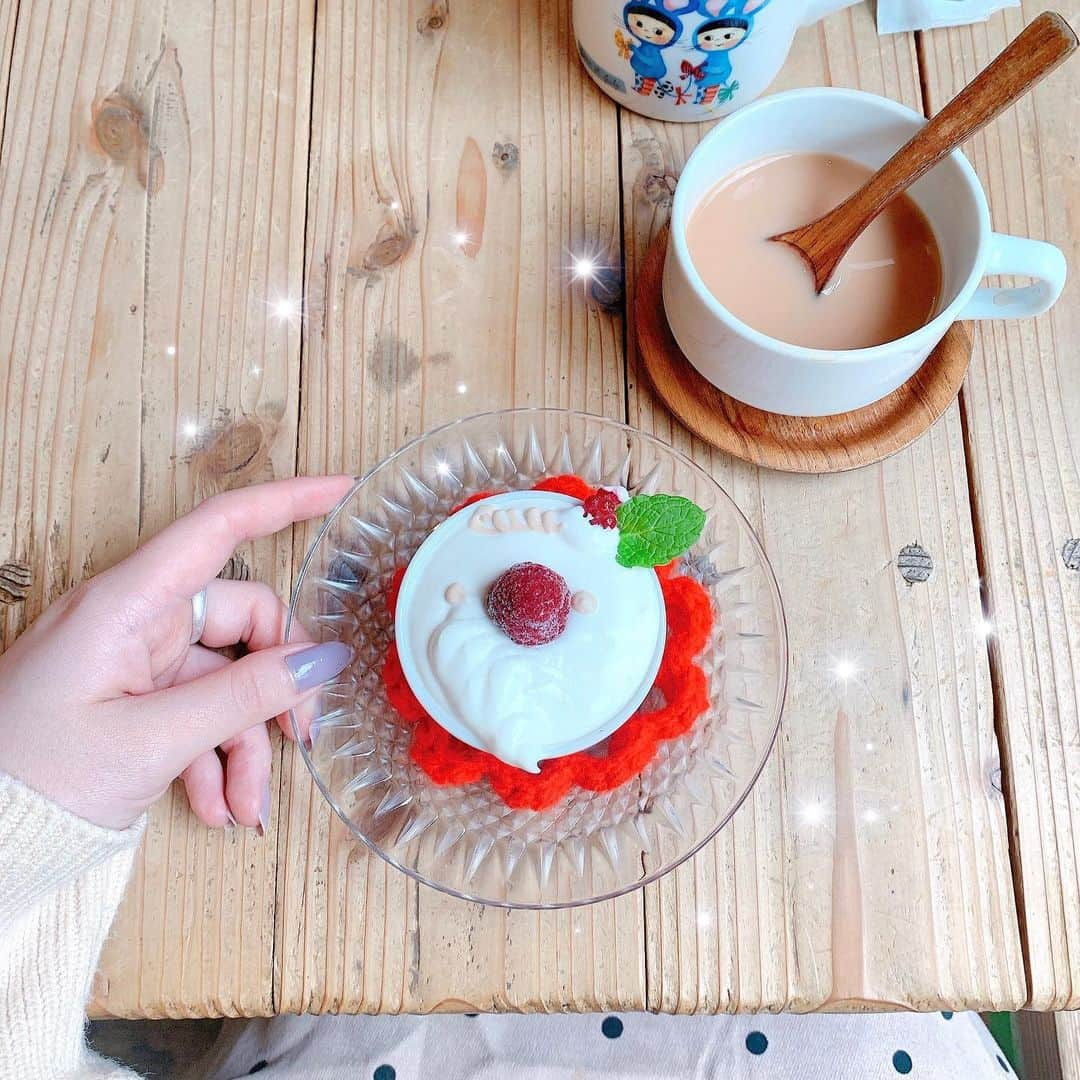 廣川奈々聖さんのインスタグラム写真 - (廣川奈々聖Instagram)「きのうは、デザートまで食べました♡🍰﻿ ﻿ ﻿ 生チョコ焼き！﻿ ﻿ 期間限定で、﻿ かわいいサンタさんにしてくれます〜🤶🏻🎄❤︎嬉 ﻿ ﻿ ﻿ と、最後は私服全身です！☺︎（笑）﻿ ﻿ ﻿ ﻿ #ななせのCafe巡り#ハティフナット#hatifnatt#高円寺カフェ #高円寺ランチ#おすすめカフェ#私服コーデ#cafestagram#ごち」12月18日 22時10分 - nanaseven7_u_u