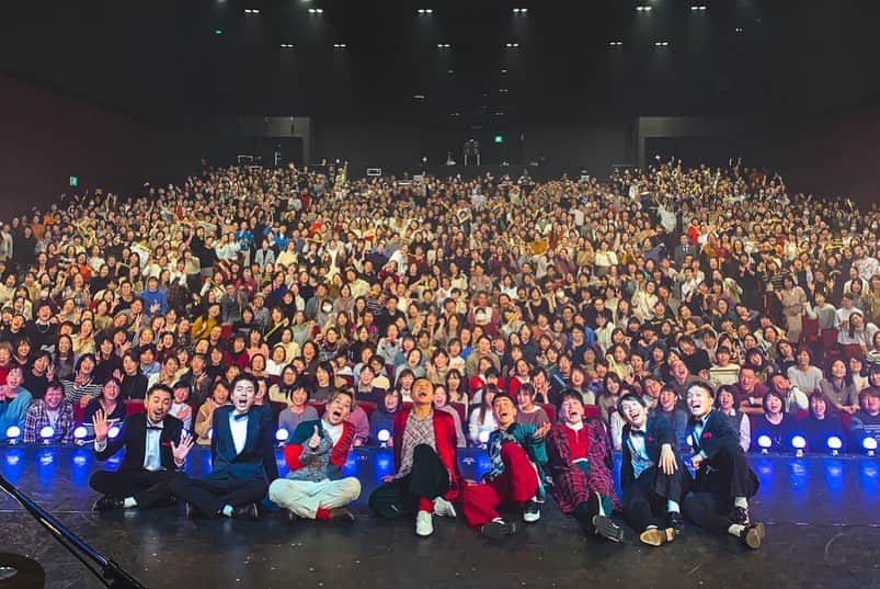 s**t kingzさんのインスタグラム写真 - (s**t kingzInstagram)「‪オドクリ大阪2DAYSありがとうございました！！！‬﻿ ﻿ ‪大阪のお客さんのエネルギー最高でしたー🔥🔥‬﻿ ‪﻿ 会場に来てくれた全員に感謝です🙏🙏🙏‬﻿ ‪またみんなで踊りたいです！！！‬﻿ ‪本当にありがとうございましたー！‬﻿ ﻿ ‪これから更に成長して来年舞台で帰ってきます！‬﻿ ‪また大阪で会いましょうー🤩🤩🤩🤩🤩‬﻿ ﻿ #STKGZ #オドクリ #メリーオドリマXmas﻿ #シッキン #シットキングス﻿」12月18日 22時11分 - stkgz_official