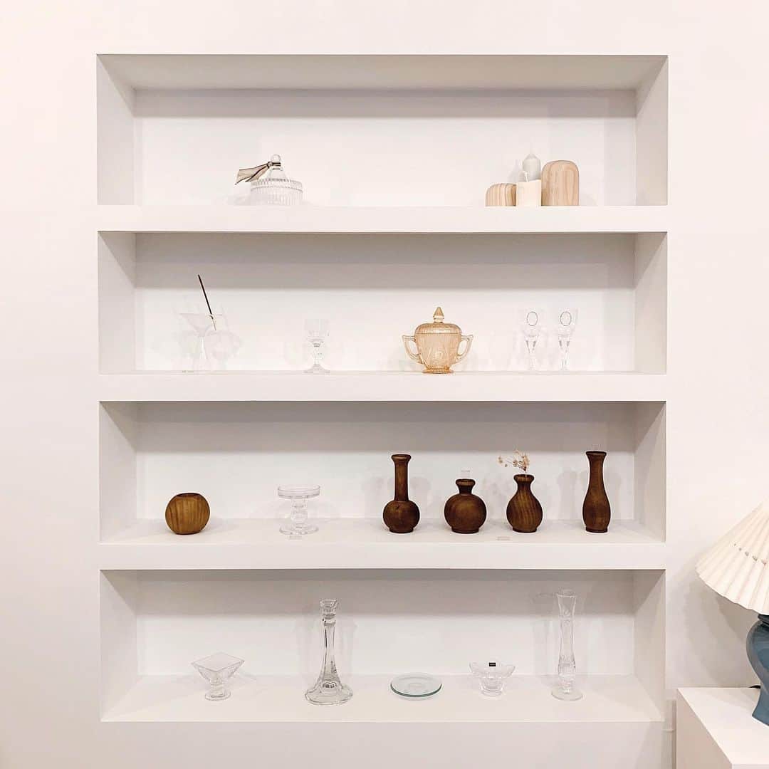 小川陽香のインスタグラム：「行きたかった雑貨屋さん♡ @float_log  ㅤ チューリップが造花と思えないクオリティ。。🤭🌷 キャンドルとか色々お買い上げ🕯 ㅤ 帰りにお揃いのくまちゃんキーホルダーももらっちゃった☺️ 花瓶も買えばよかったな～𐃢可愛いがいっぱいつまってた💕 ㅤ ㅤ #candle #tulip #キャンドル #雑貨屋さん #釜山」
