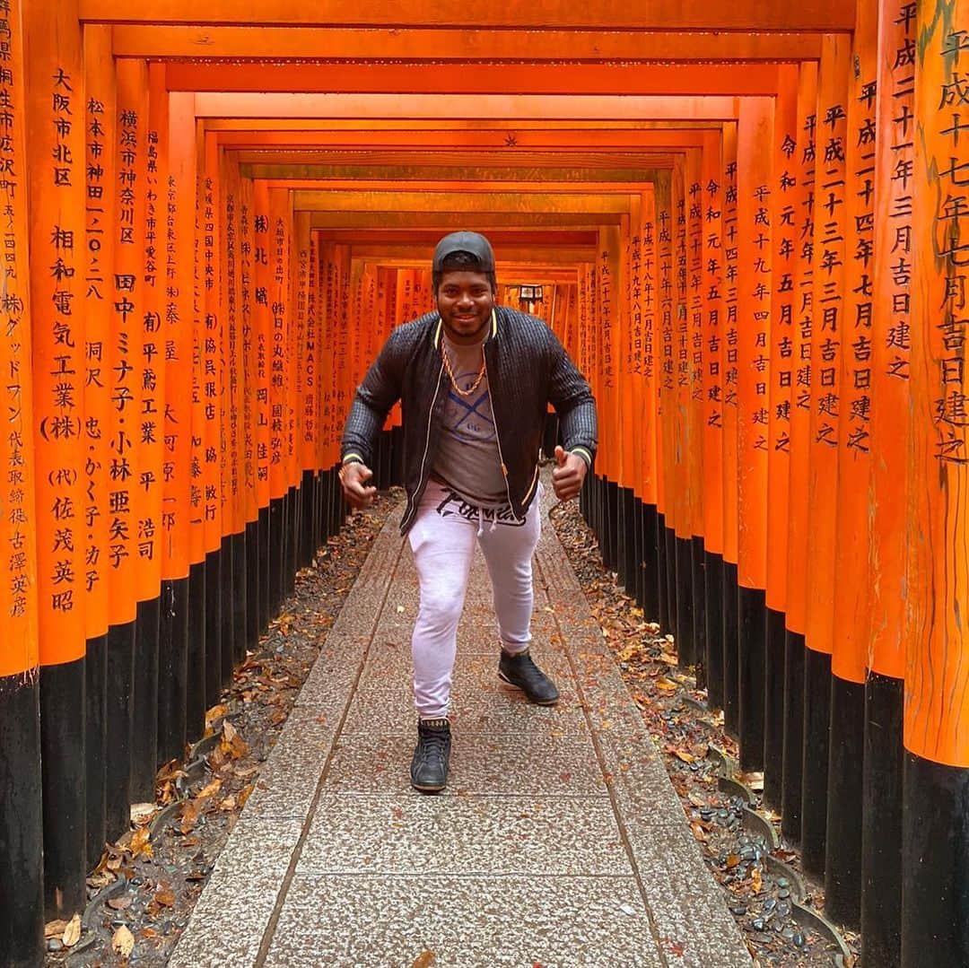 ヤシエル・プイグのインスタグラム：「One of the most famous and beautiful places in Japan .. A unique and interesting experience I advise you to visit it #japan #beautiful #templo #visit #pic」