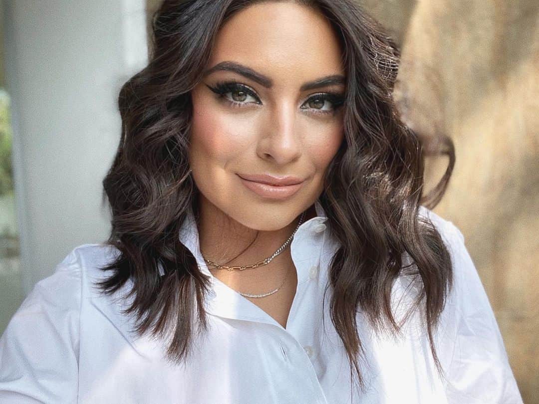 Ana Brenda Contrerasのインスタグラム：「Be afraid and do it anyway • Y si te da miedo, hazlo con miedo ... pero hazlo 💋」