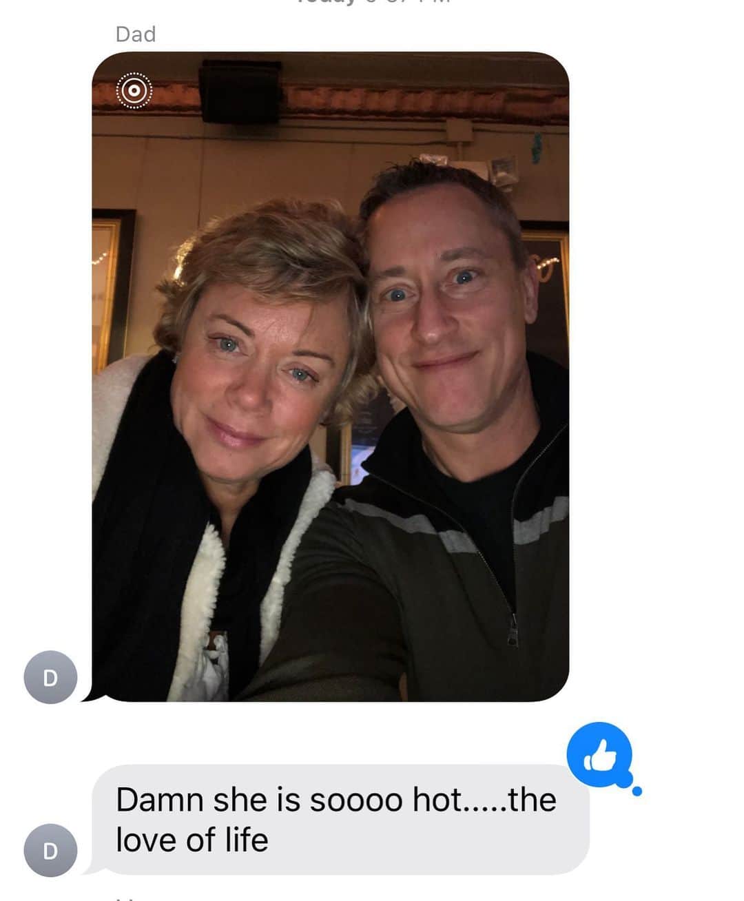 リリ・ラインハルトのインスタグラム：「Texts from Dad.」