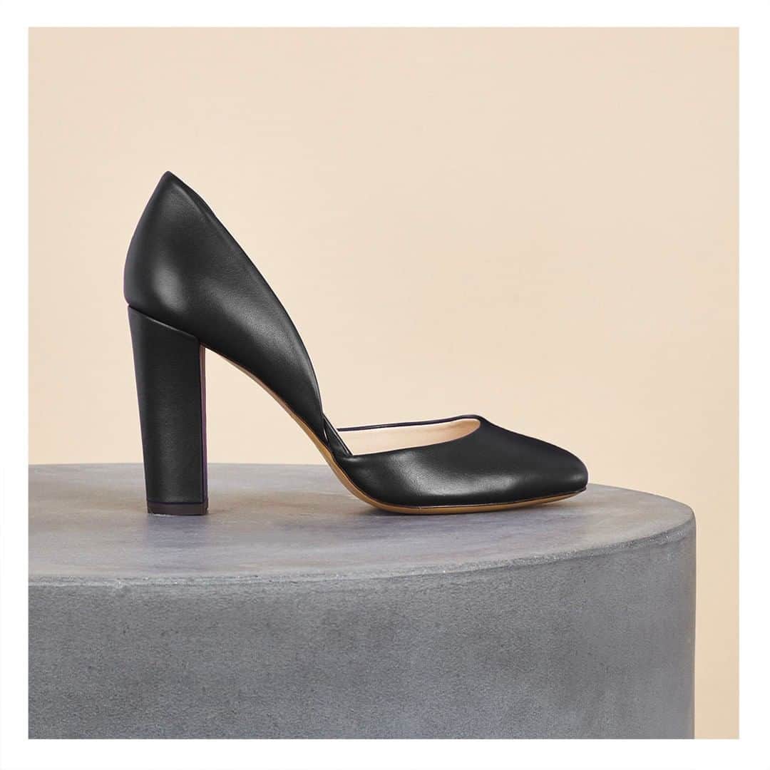 ティラマーチのインスタグラム：「Discover our high heel pump on tilamarch.com #TilaMarch #shoes #leather #black #Christmas」