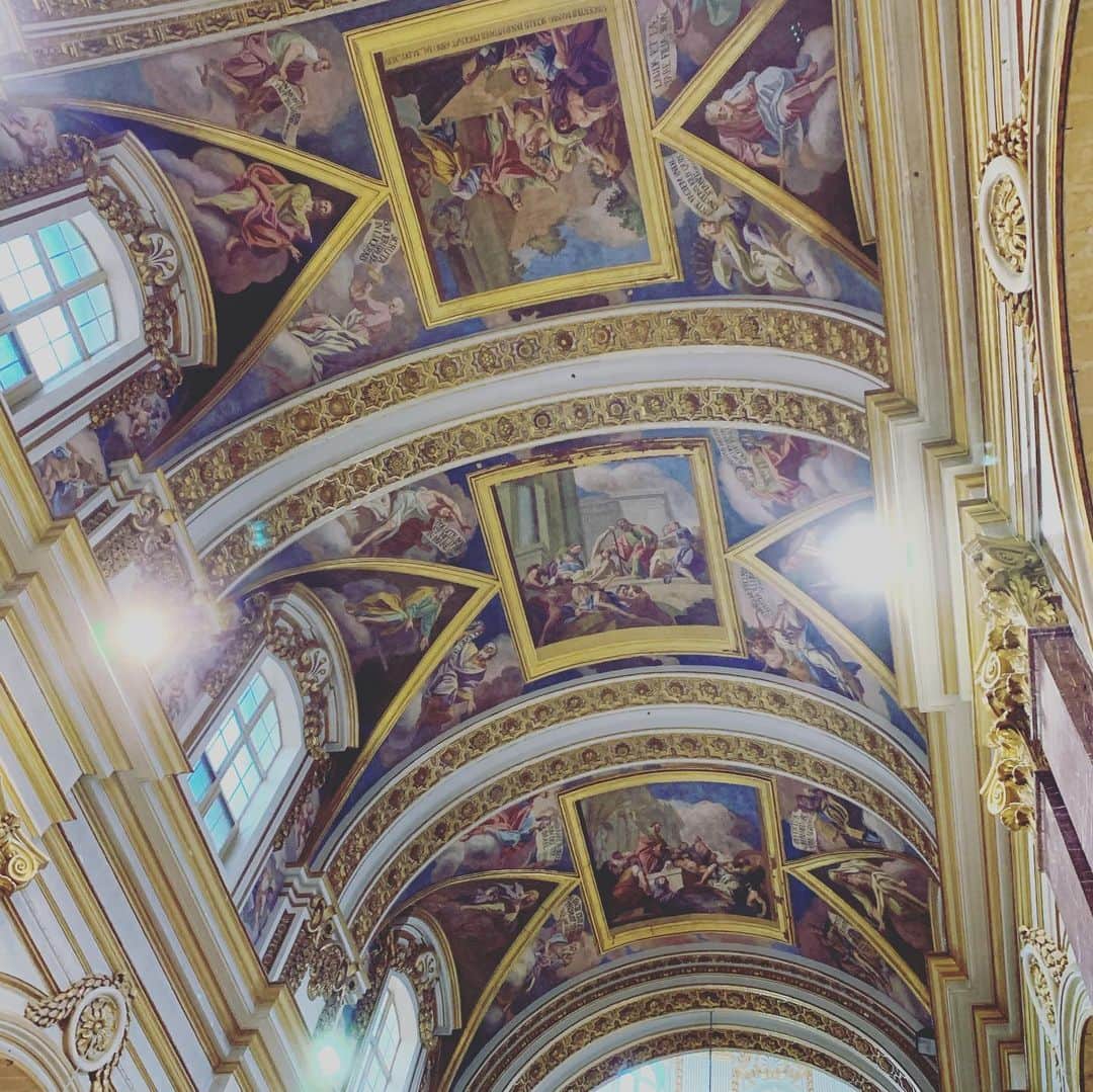 PINKYさんのインスタグラム写真 - (PINKYInstagram)「Beautiful Malta🇲🇹✨ . @adventurekingjp での主人のお仕事に同行して、マルタ島に来ました✈️🌈❤️ .  歴史ある美しい場所ばかりで、ワクワクドキドキ冒険の毎日😆💓 . Special thanx @maki_juno 🙏❤️✨ .  結婚式とHawaiiの写真の整理もまだ出来ていないので、帰国したら記録用にpostしていきます💒💐 ・・・ ・・・ #love #happy #family #familyadventures #AdventureKing #Malta #beautiful #familytrip #babygirl #mamalife #parentslife」12月19日 2時19分 - shanti_pinky_shanti