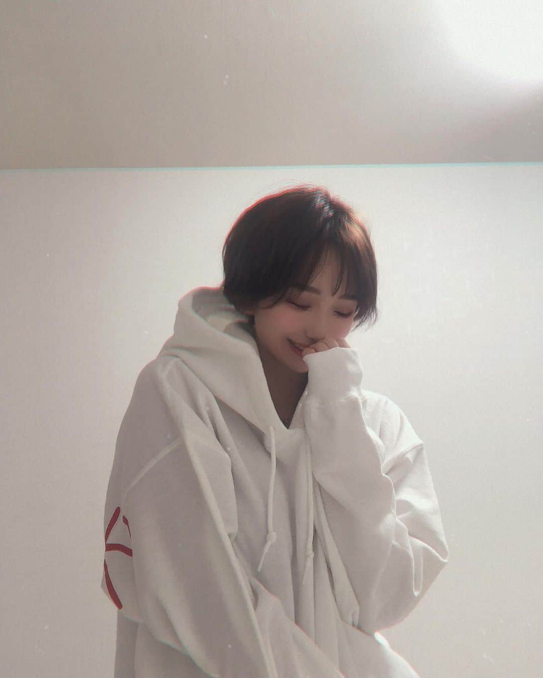 大石ほのかさんのインスタグラム写真 - (大石ほのかInstagram)「@showroom.official.sapporo のお洋服です💓 . これまじで可愛すぎん！？！？😂笑 . ゆったりしてて着心地も最高だった👍👍 . ほんとにおすすめー！！✨ みんな是非！ .  #showroom #likeforlikes#followforfollowback#photooftheday#likeforfollow#follow4follow#instagood#❤#いいね返し#巨乳#谷間#love#ススキノ#ホステス#キャバクラ#キャバ嬢#ニュークラブ#フィリア#バルセロナグループ#歌舞伎町#六本木#中洲#錦#栄#北新地#ミナミ」12月19日 4時20分 - 3_11_d_honoka
